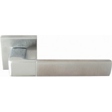 Дверная ручка Forme мод. Asti2 255K (матовый хром/ хром) на розетке 50K