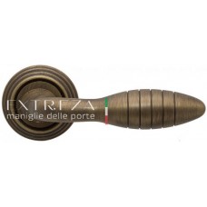 Дверная ручка Extreza "MIREL" (Мирел) 316 на розетке R05 матовая бронза F03